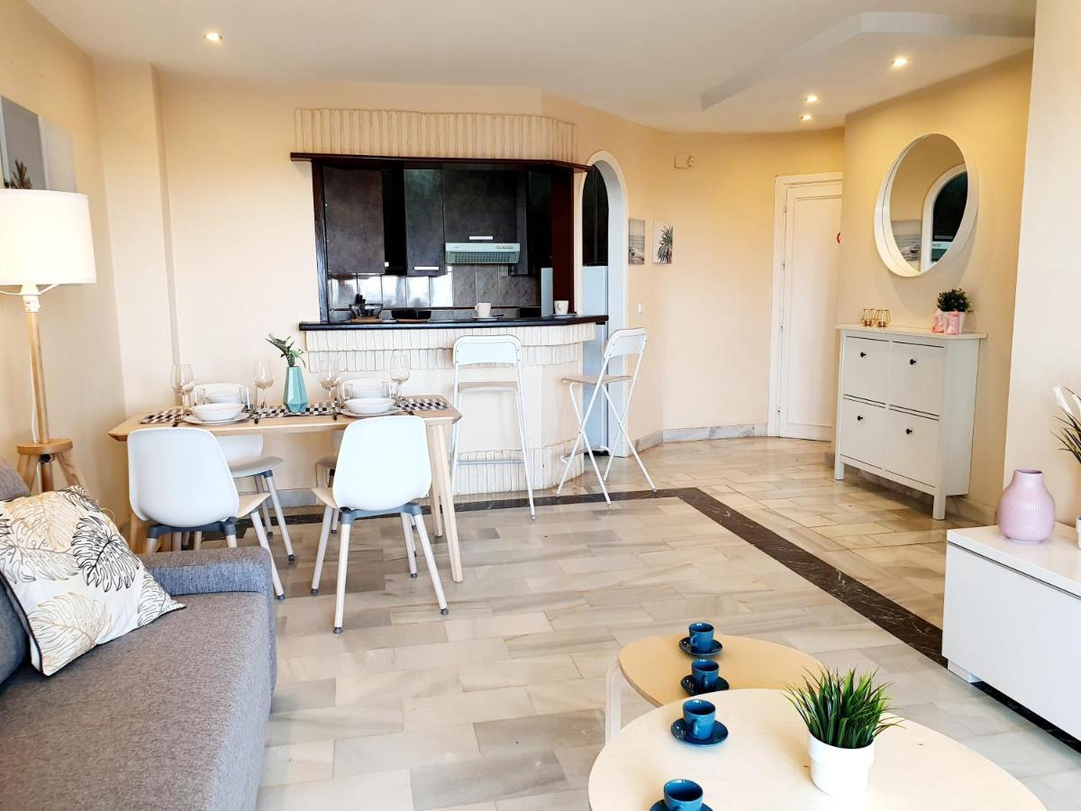 Cozy Apartment On The Beach Sitio de Calahonda エクステリア 写真