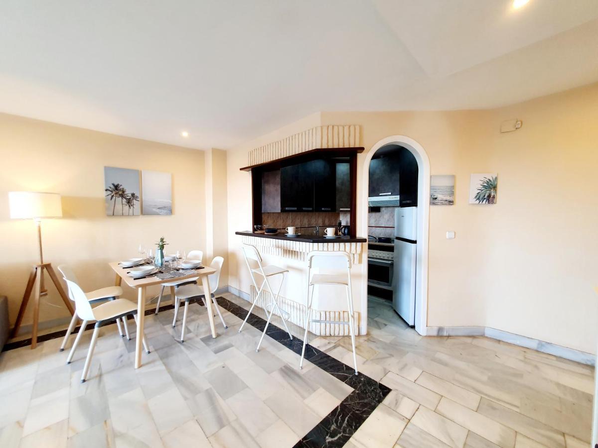 Cozy Apartment On The Beach Sitio de Calahonda エクステリア 写真