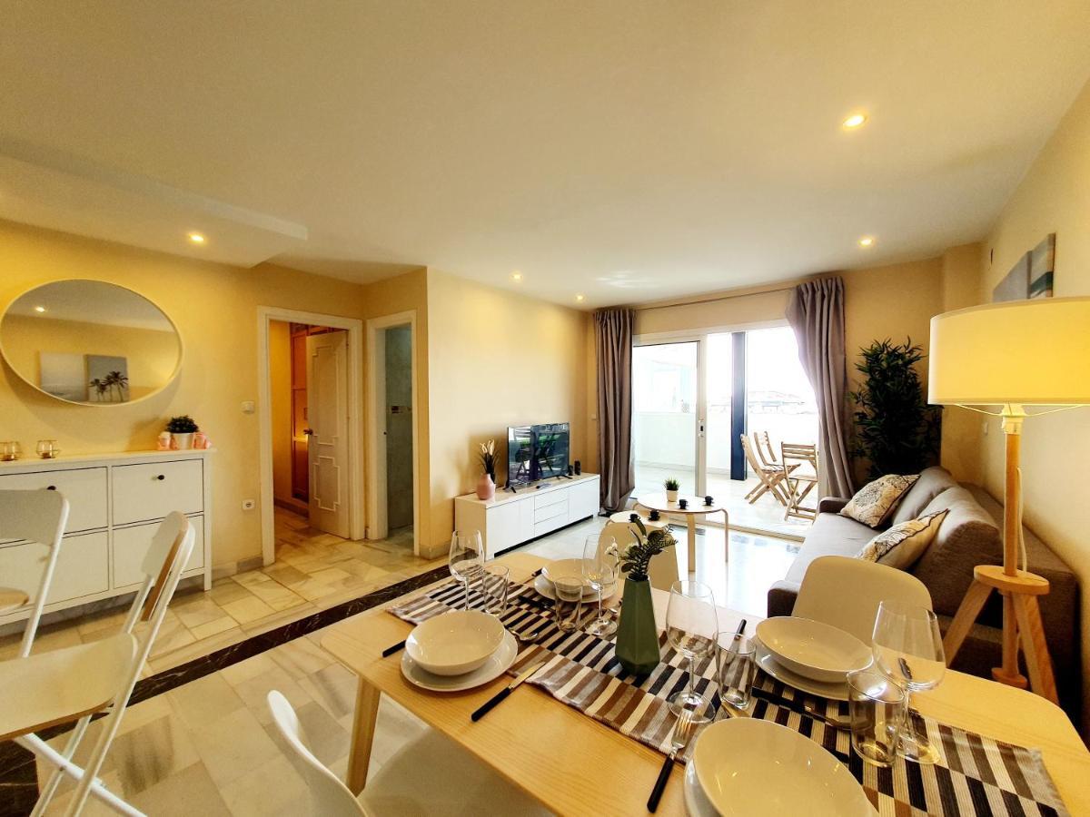 Cozy Apartment On The Beach Sitio de Calahonda エクステリア 写真