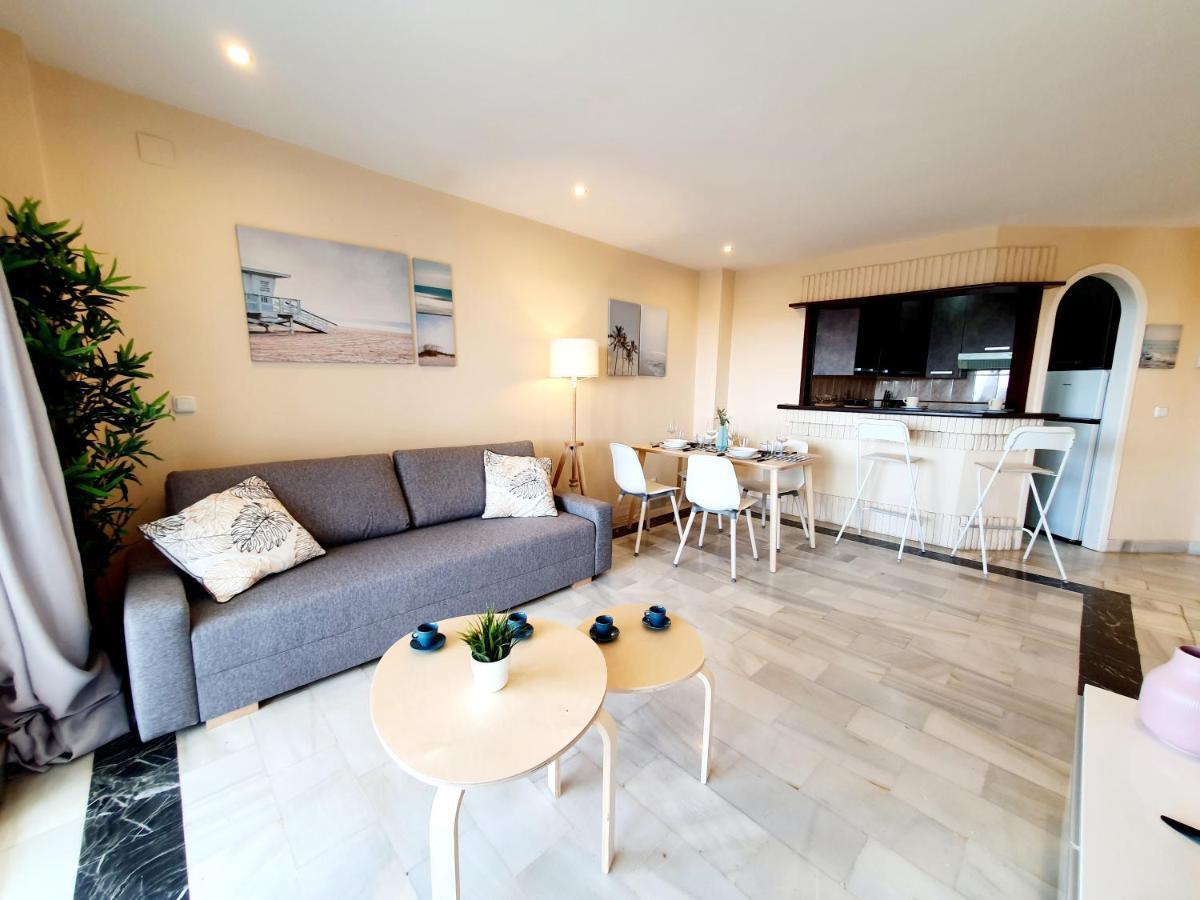 Cozy Apartment On The Beach Sitio de Calahonda エクステリア 写真