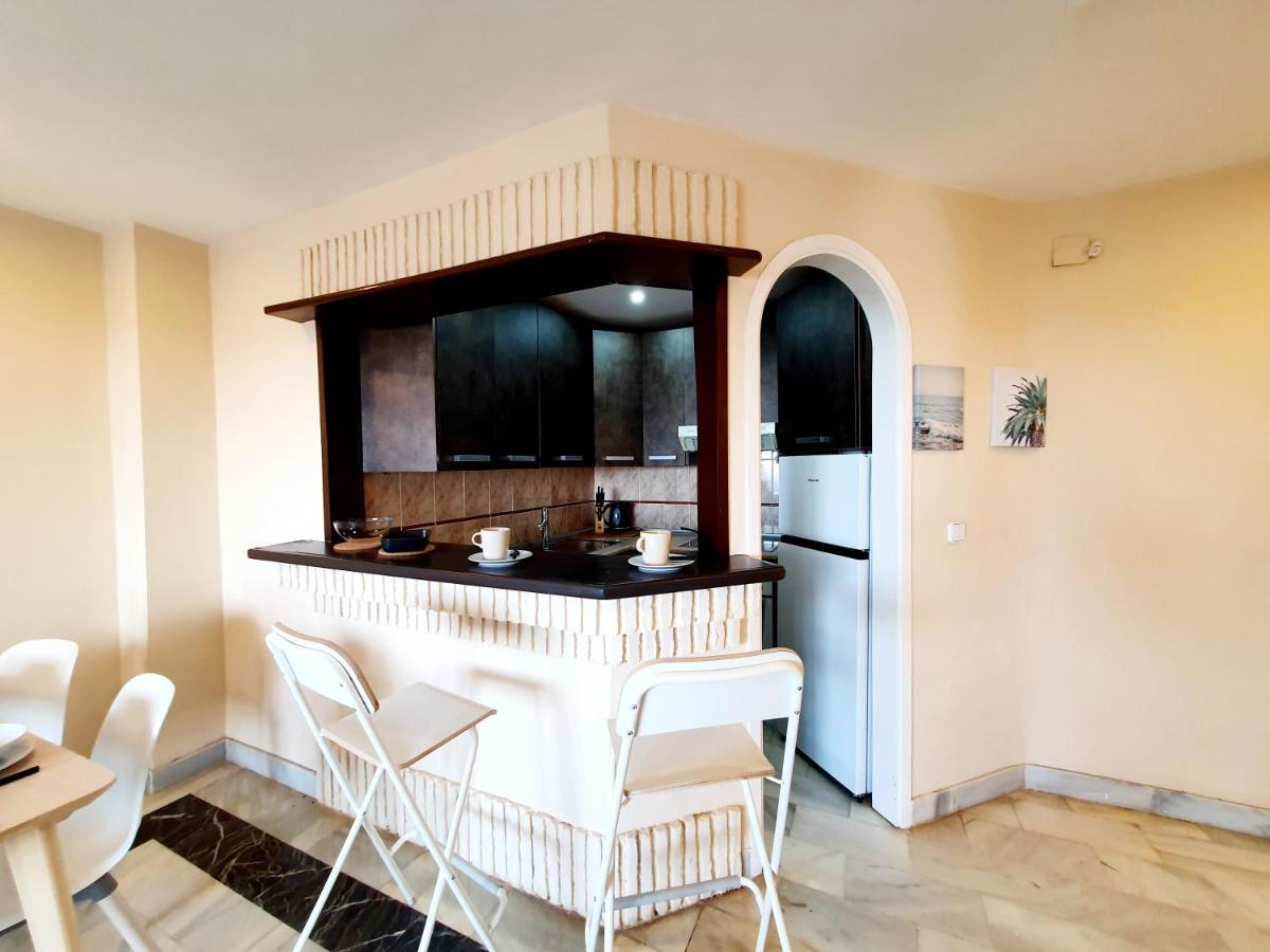 Cozy Apartment On The Beach Sitio de Calahonda エクステリア 写真