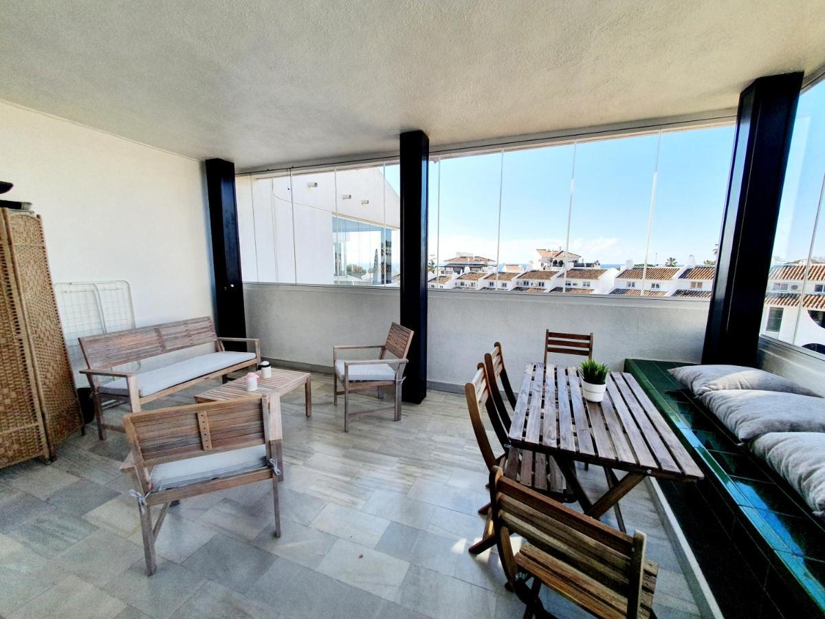 Cozy Apartment On The Beach Sitio de Calahonda エクステリア 写真